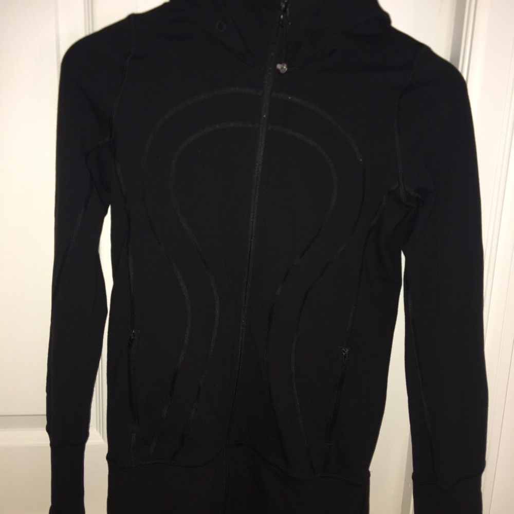 Lululemon black jacket